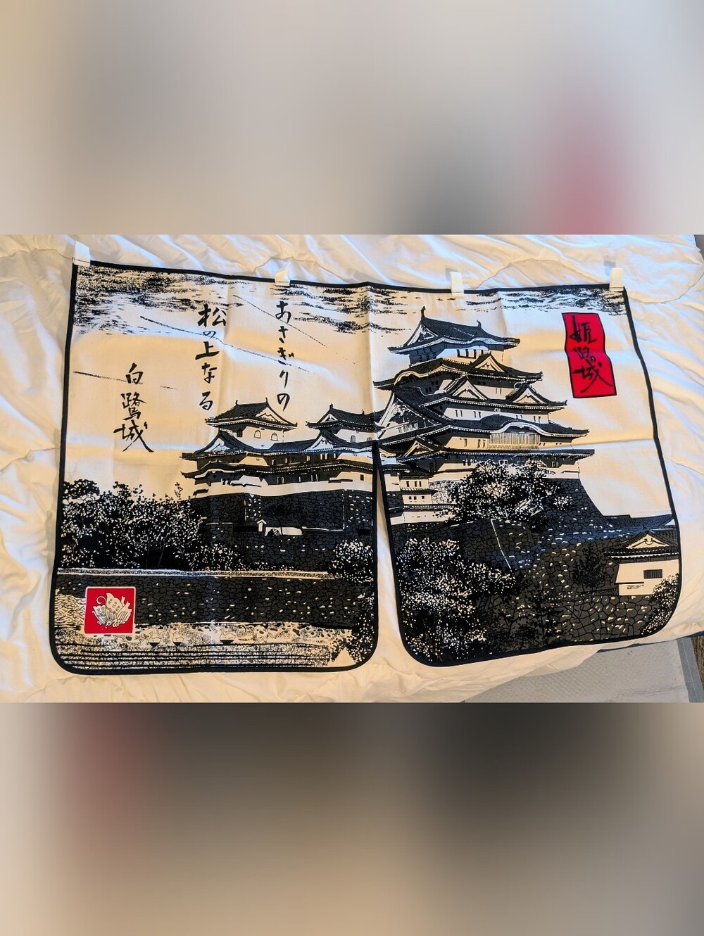 Japanese Noren Curtain Sushi Bar Doorway Room Divider Tapestry in Black & White
